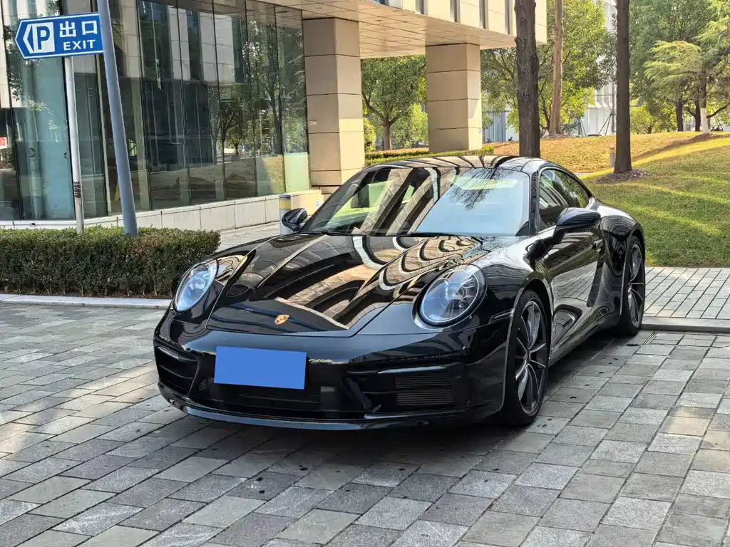 Porsche 911 2021