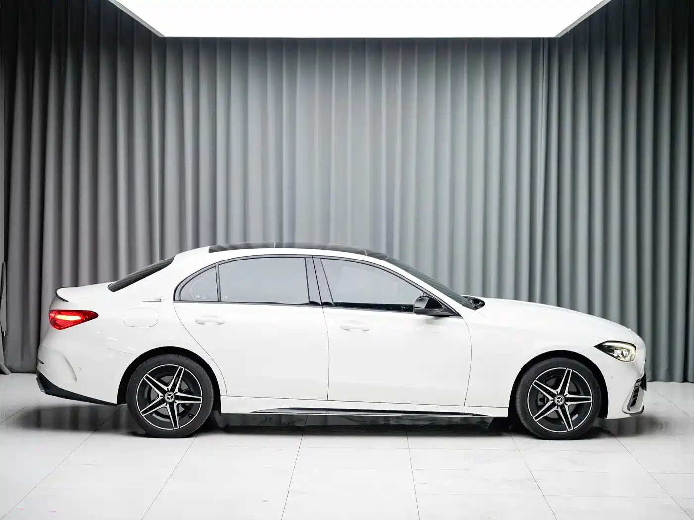 Mercedes-Benz C-Класс 2024