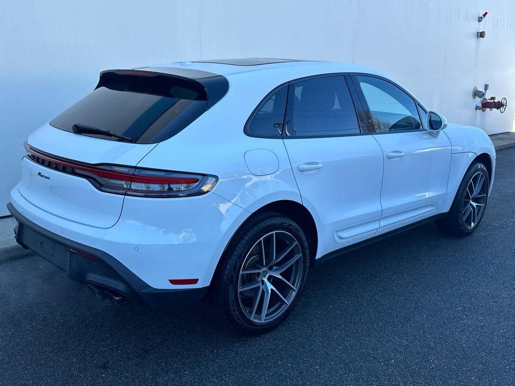 Porsche Macan 2024