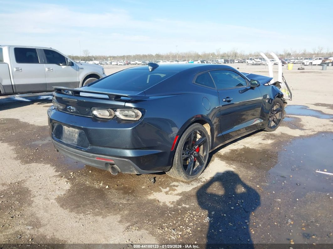 Chevrolet Camaro 2021