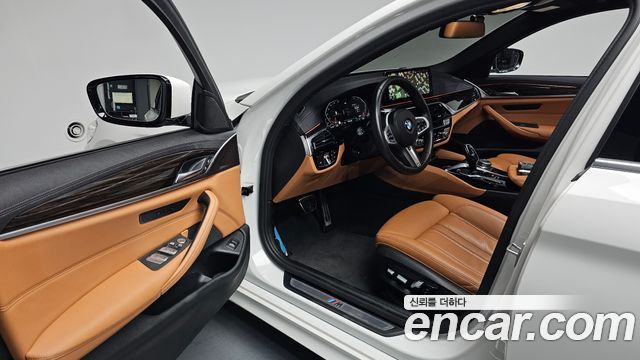 BMW 5 серии 2021