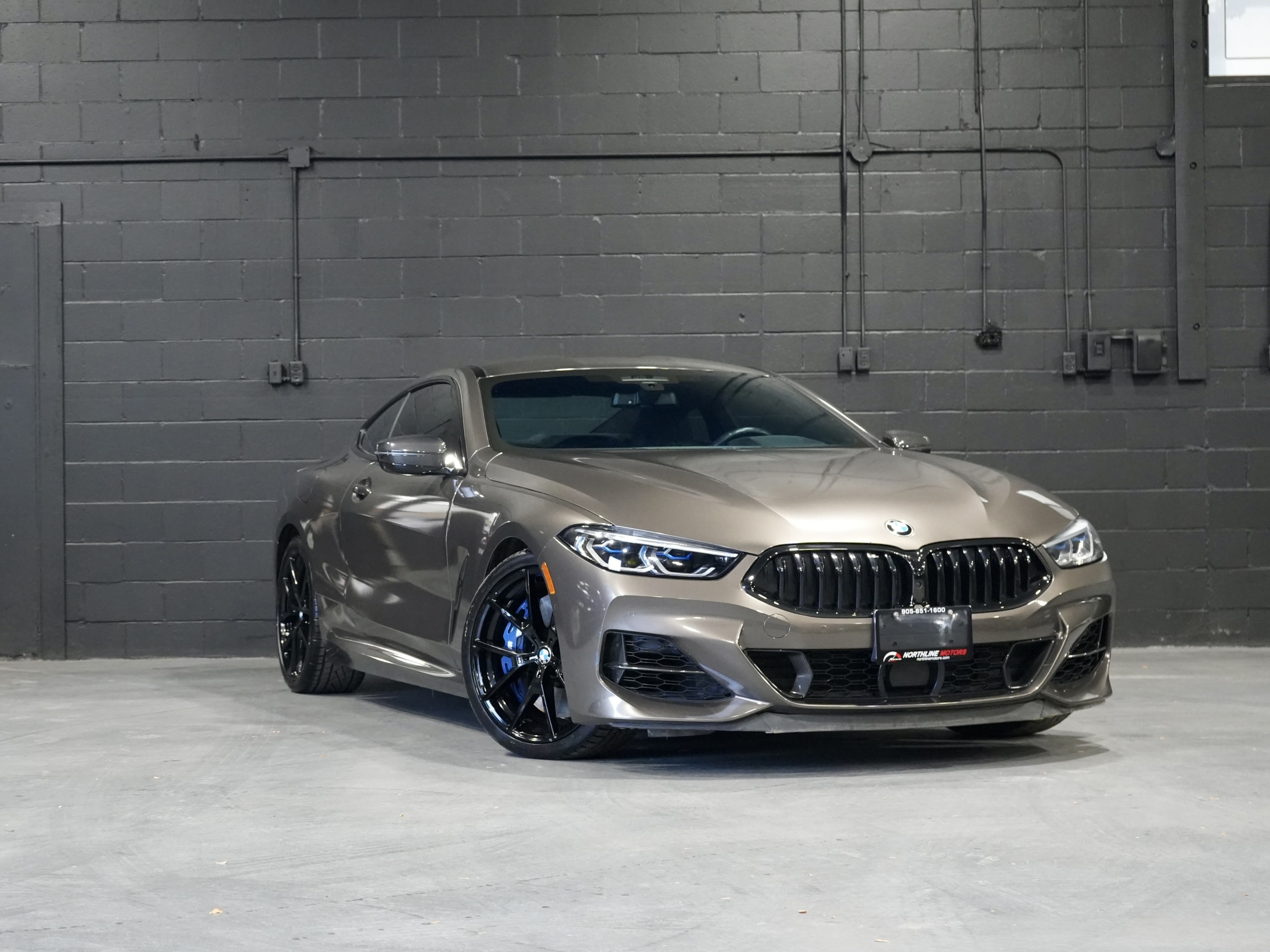 BMW 8 серии 2022