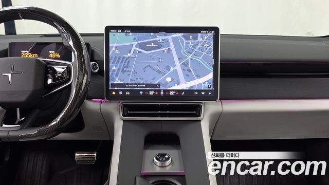 Polestar 4 2025