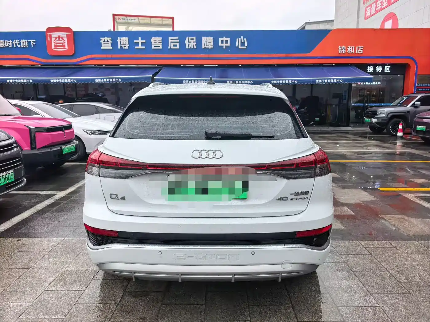 Audi Q4 e-tron 2025