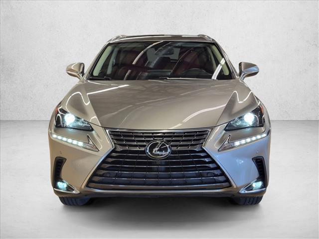Lexus NX 300 2021
