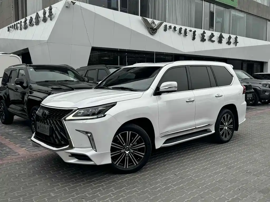 Lexus LX 2020
