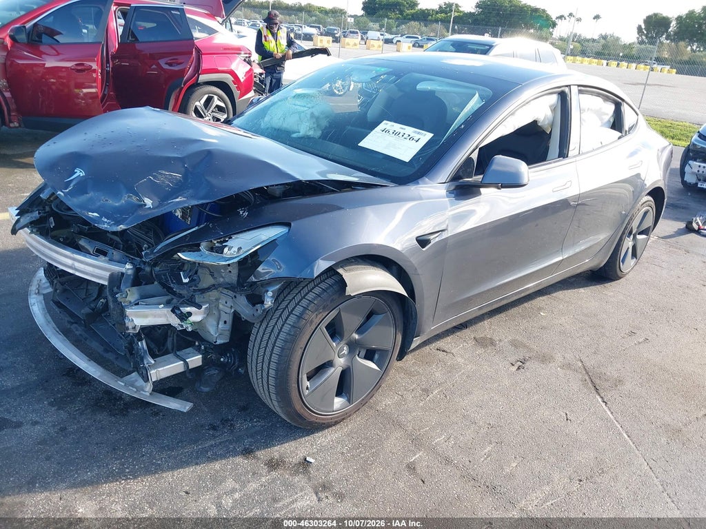 Tesla Model 3 2022