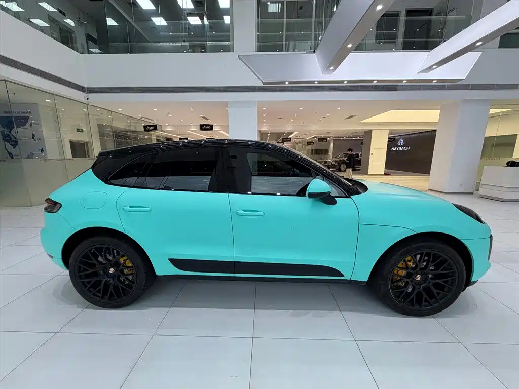 Porsche Macan 2021