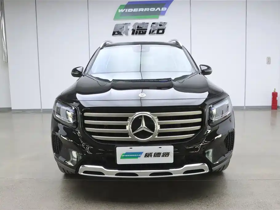 Mercedes-Benz GLB 2025