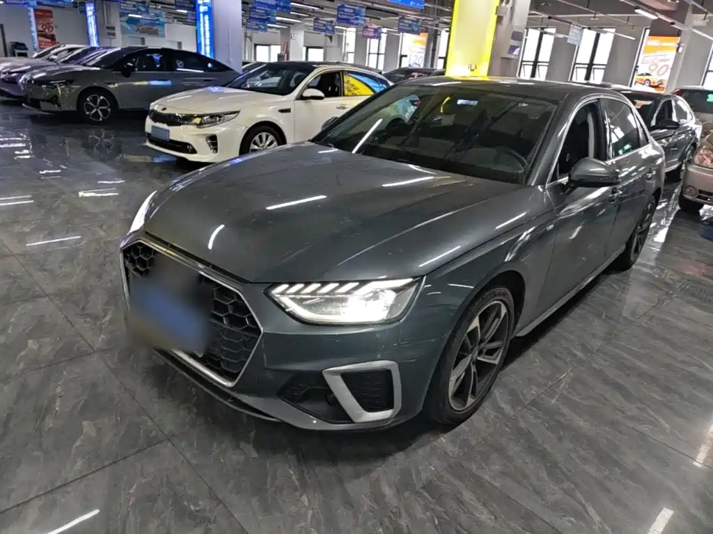 Audi A4 2021