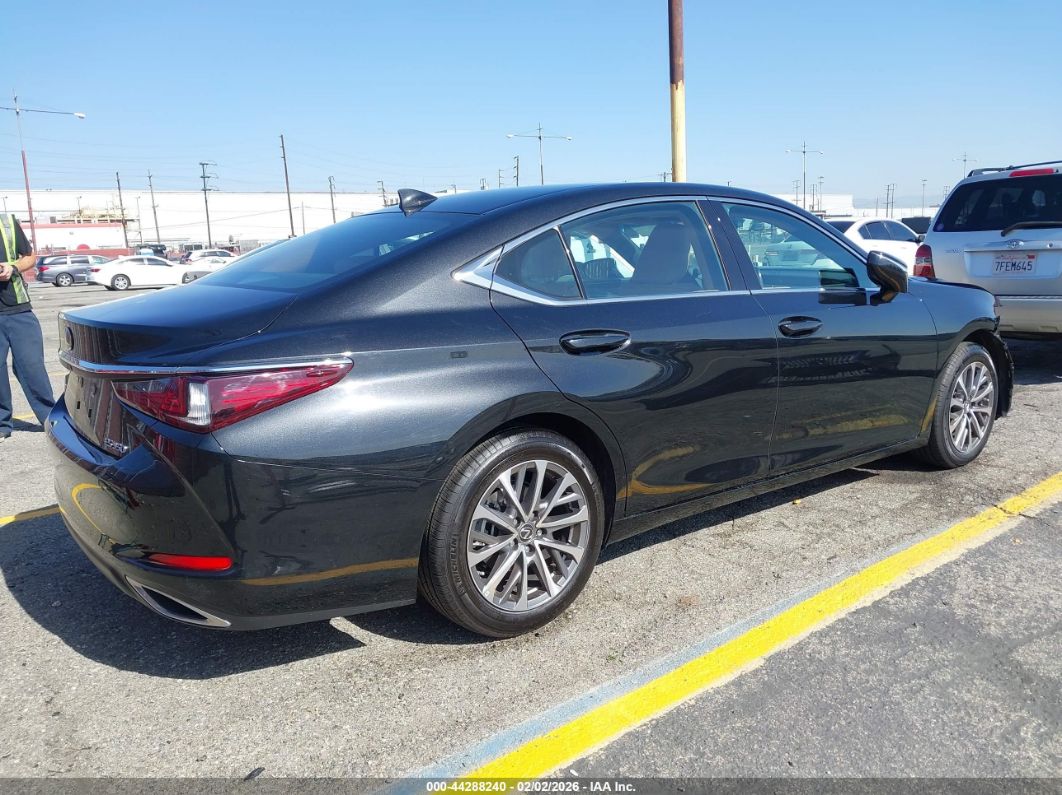 Lexus ES 2024