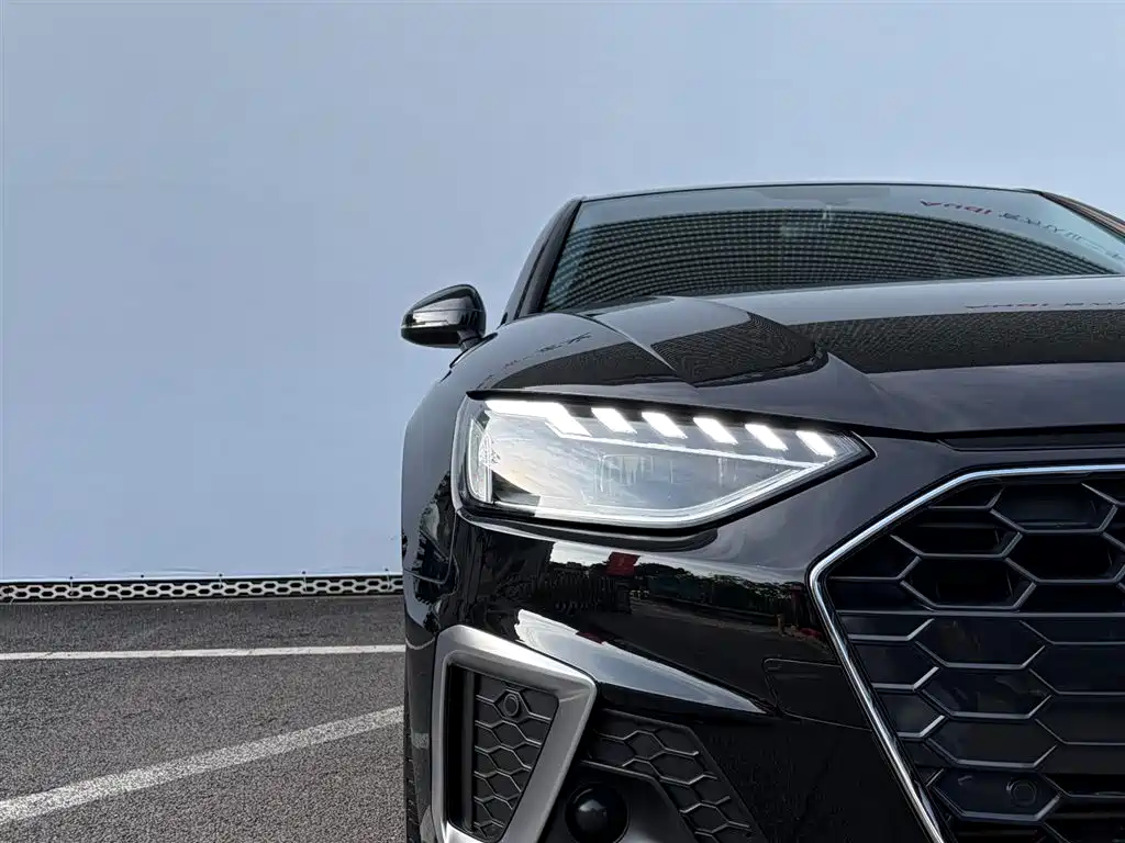 Audi A4 2021