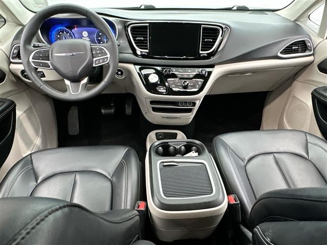 Chrysler Pacifica 2023