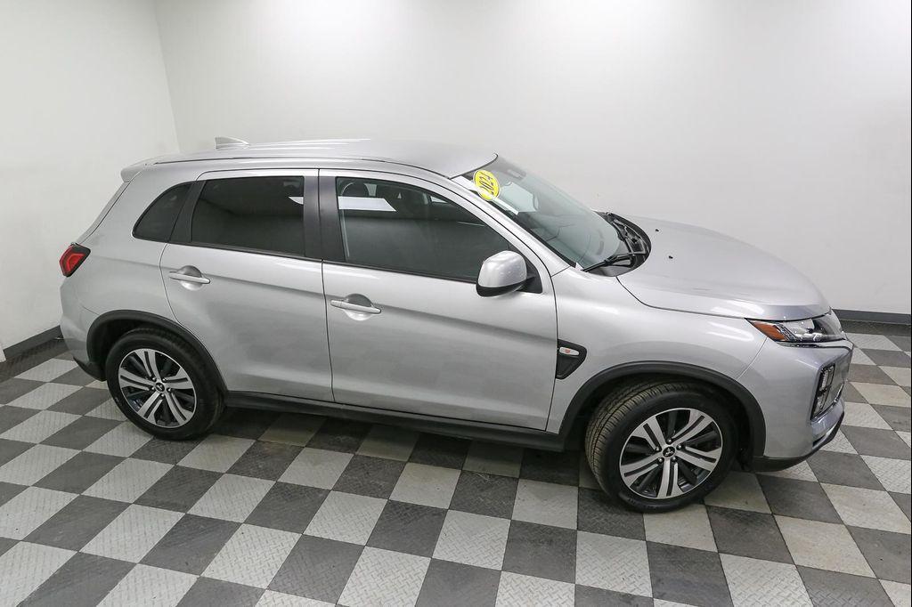 Mitsubishi Outlander Sport 2024