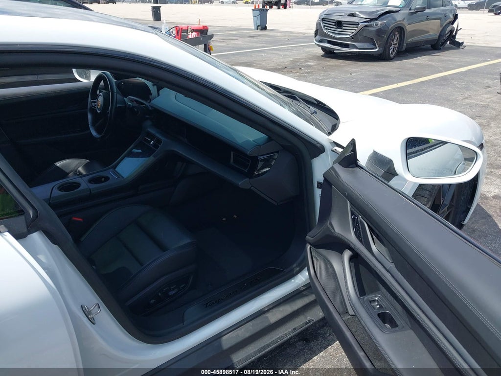 Porsche Taycan 2022