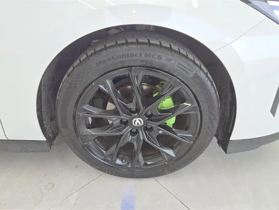 Changan UNI-V 2024