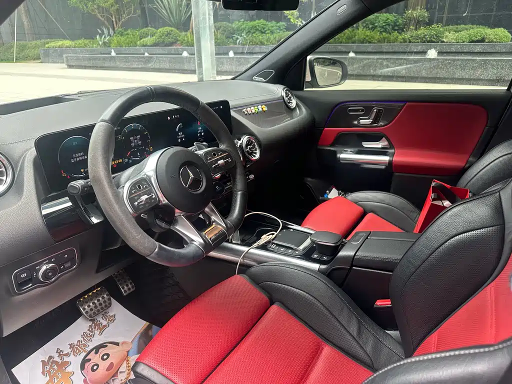 Mercedes-Benz GLA AMG 2021