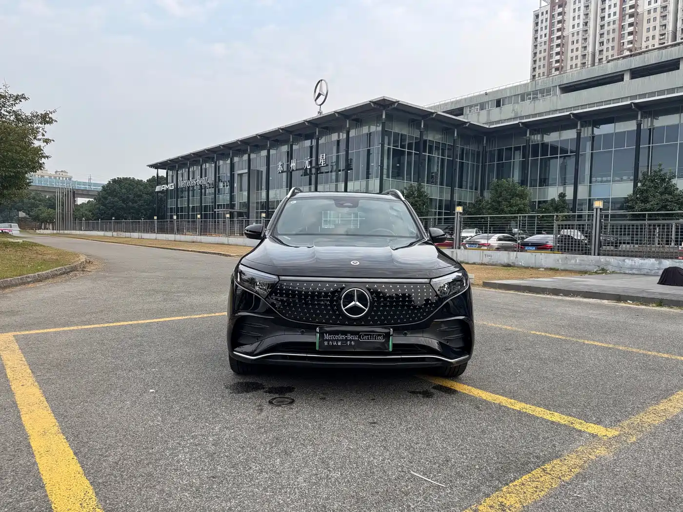 Mercedes-Benz EQB 2024