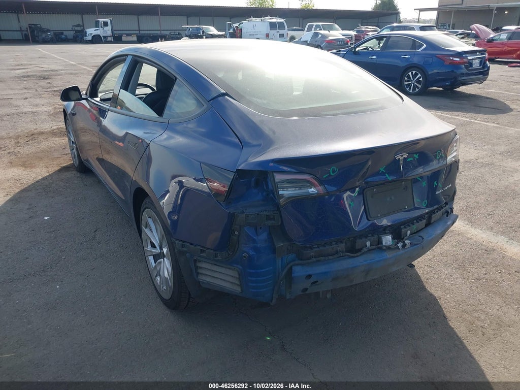 Tesla Model 3 2022