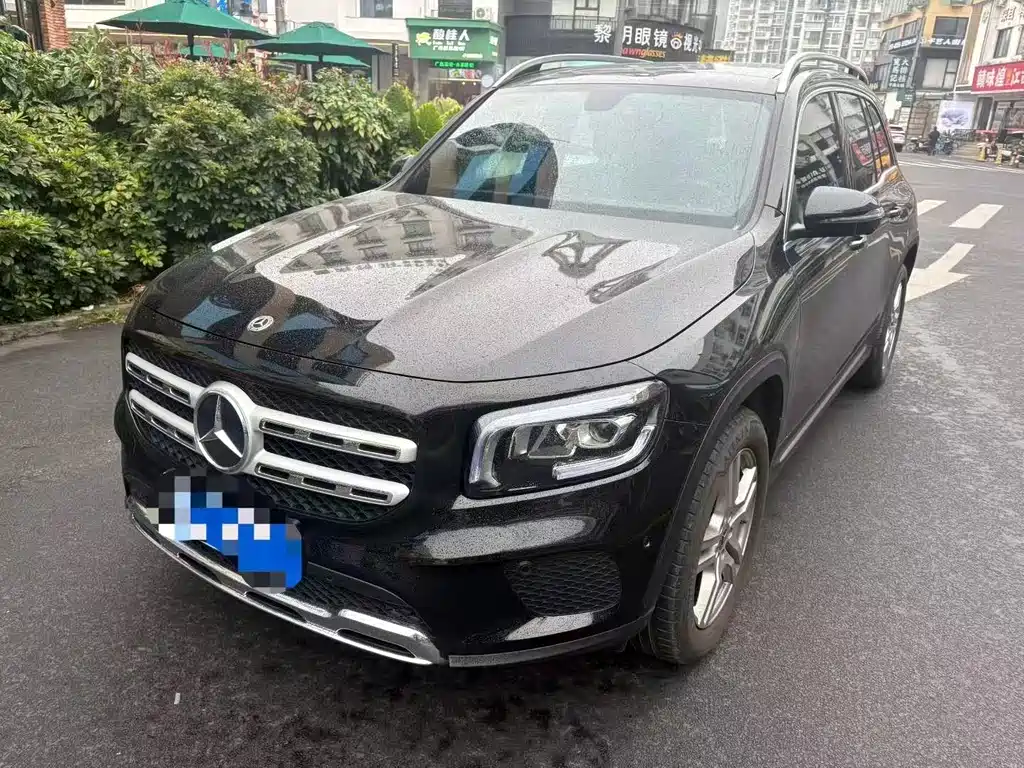 Mercedes-Benz GLB 2023