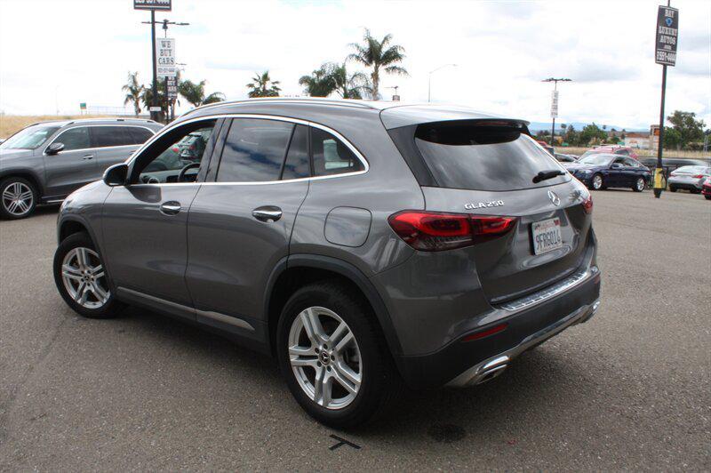 Mercedes-Benz GLA 250 2023