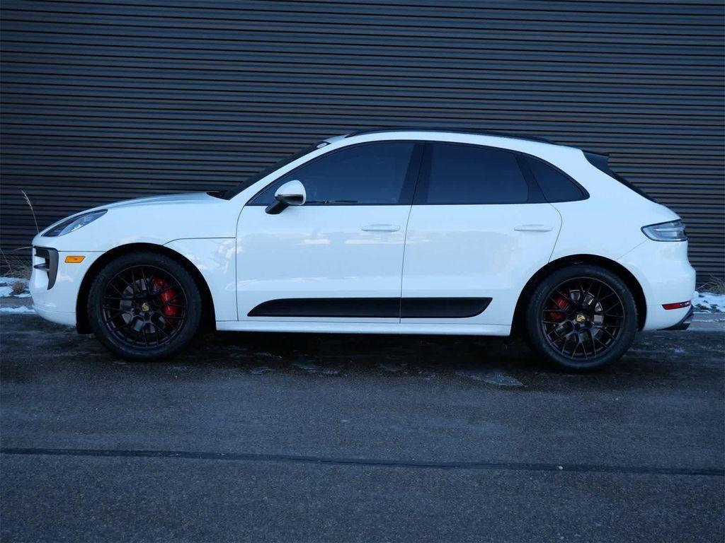 Porsche Macan 2021