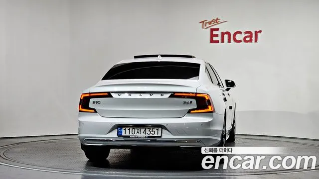 Volvo S90 2022