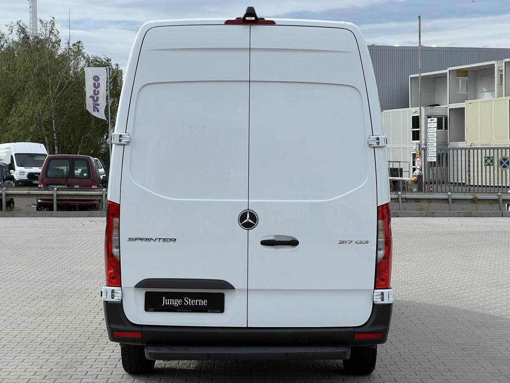 Mercedes-Benz SPRINTER 2025