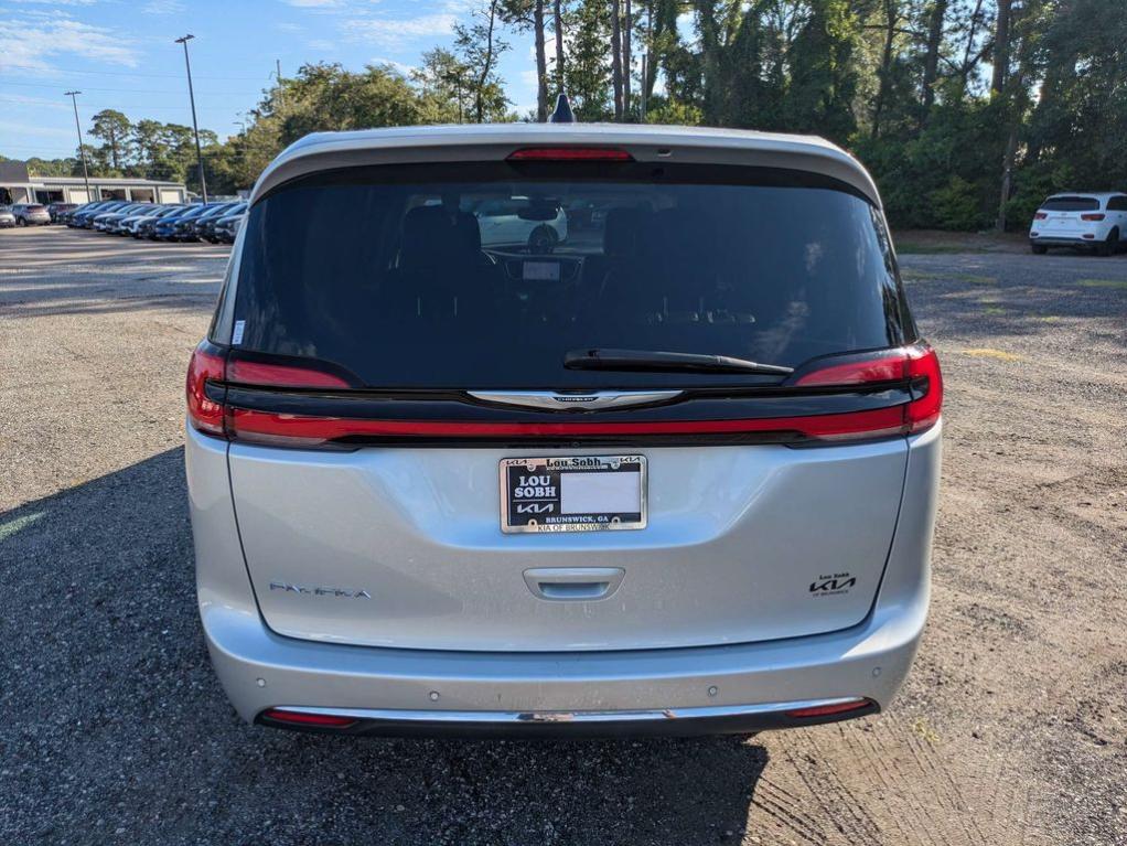 Chrysler Pacifica 2024