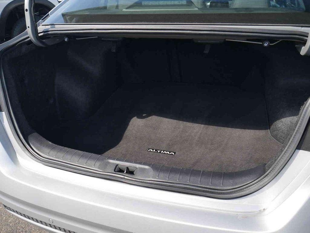 Nissan Altima 2023