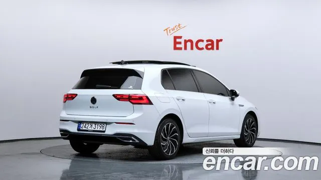 Volkswagen Golf 2024