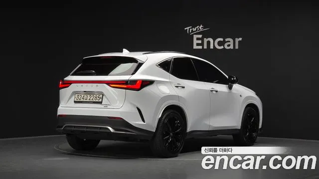 Lexus NX 2022