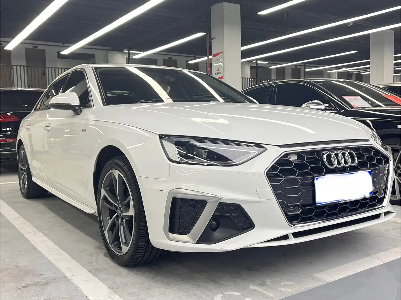 Audi A4 2023