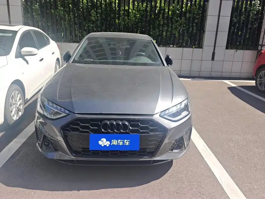 Audi A4 2024