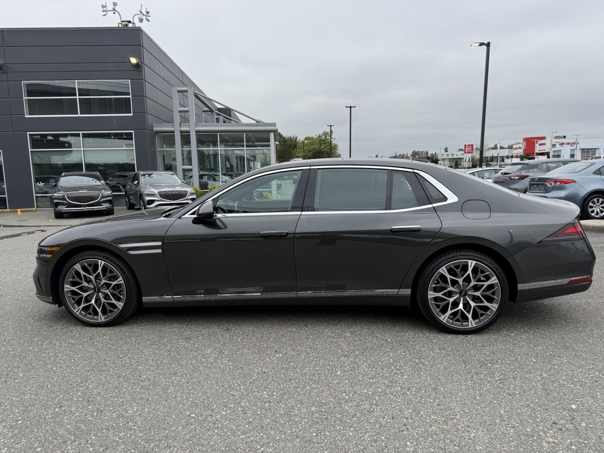 Genesis G90 2023