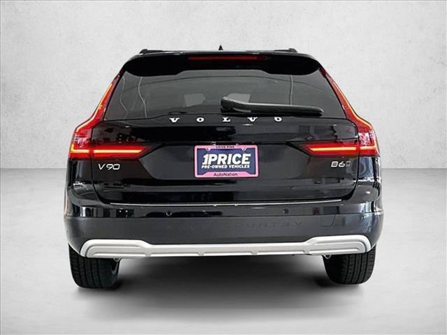 Volvo V90 Cross Country 2025