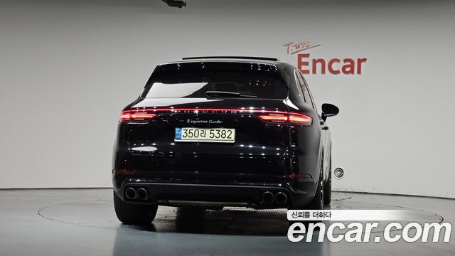 Porsche Cayenne 2021