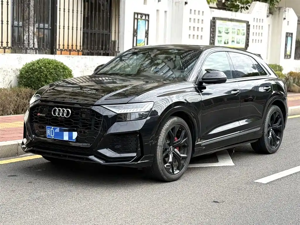 Audi Q8 2021