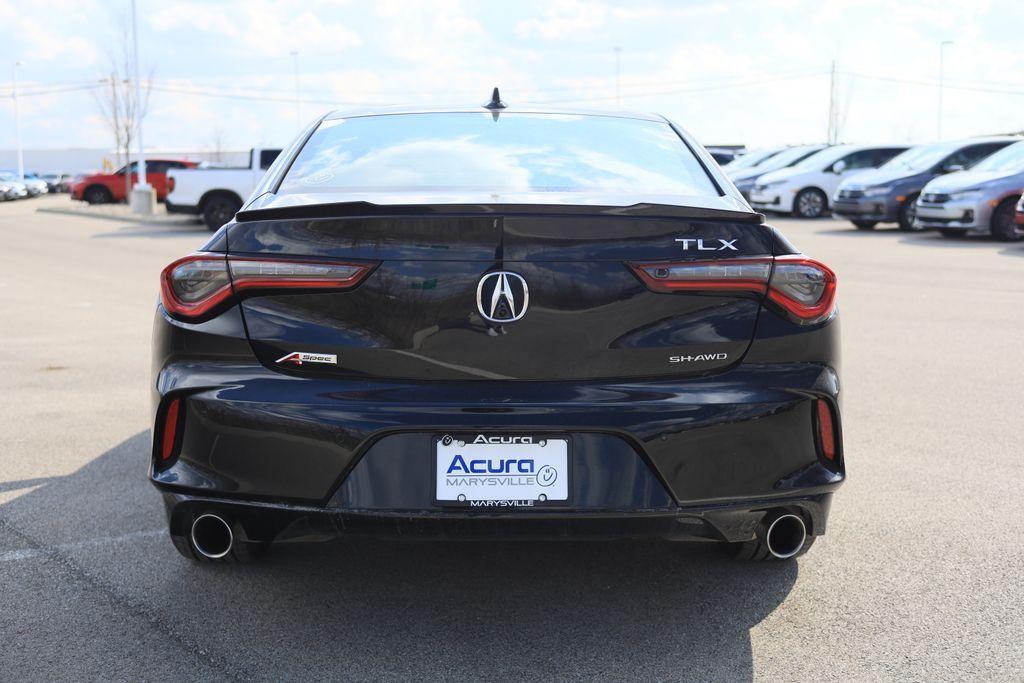 Acura TLX 2025