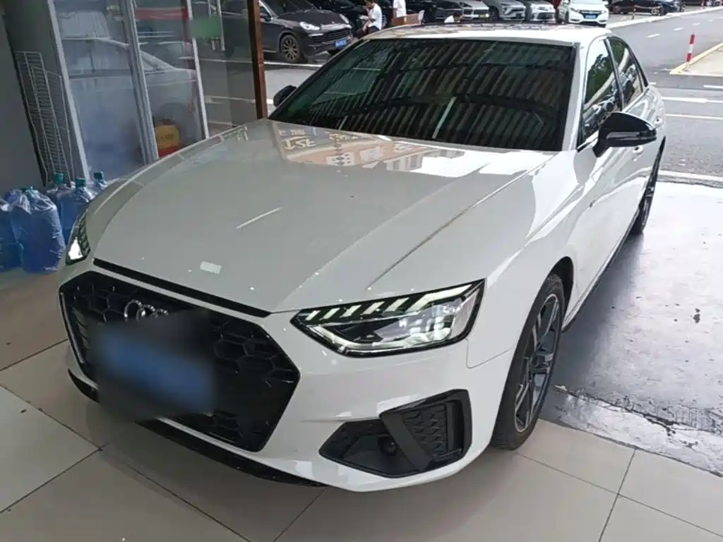 Audi A4 2023