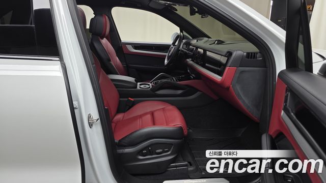 Porsche Cayenne 2023