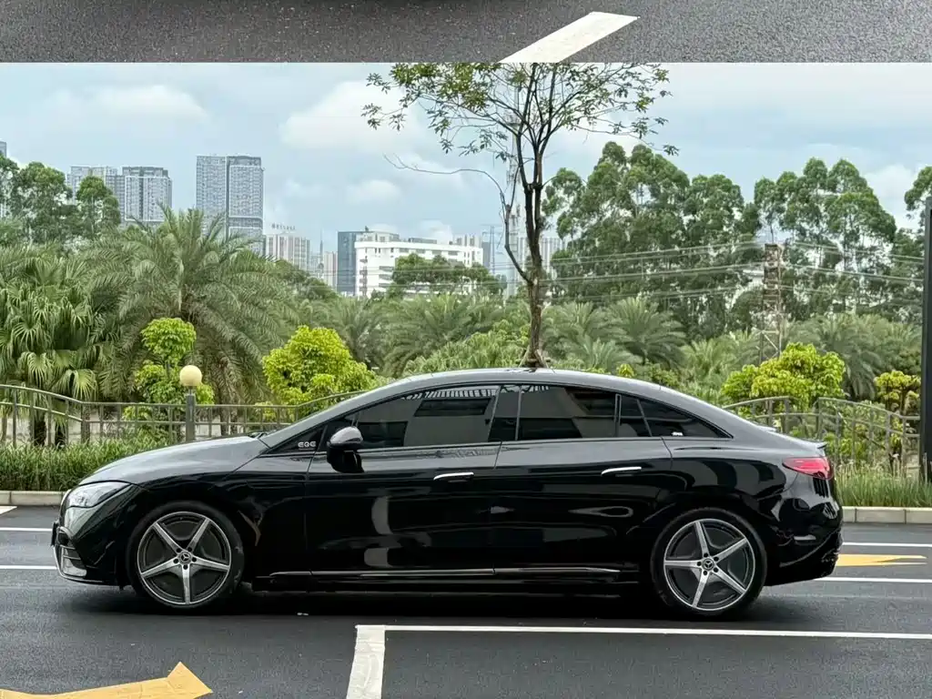 Mercedes-Benz EQE 2023