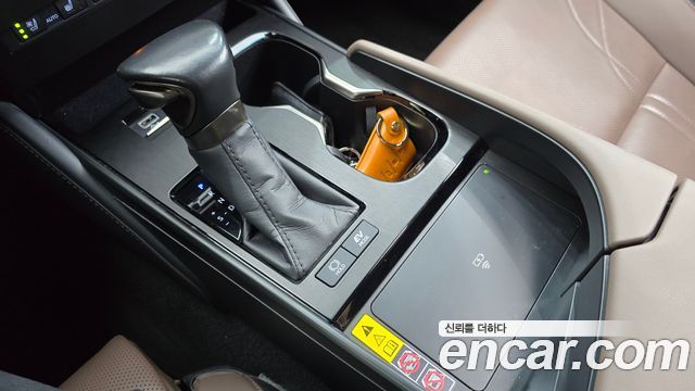 Lexus ES 2024