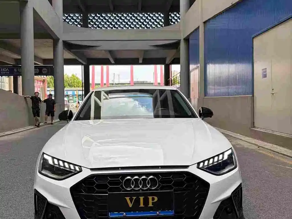 Audi A4 2023