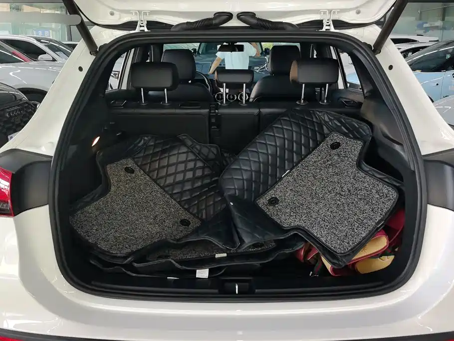 Mercedes-Benz GLA 2021