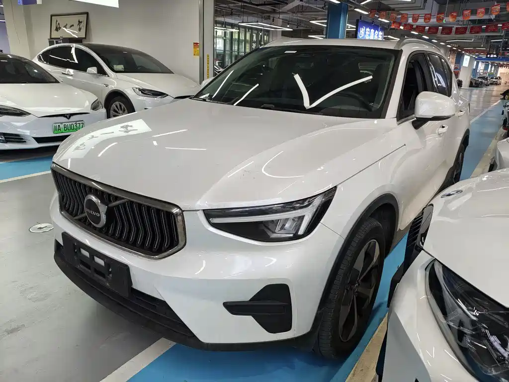 Volvo XC40 2024