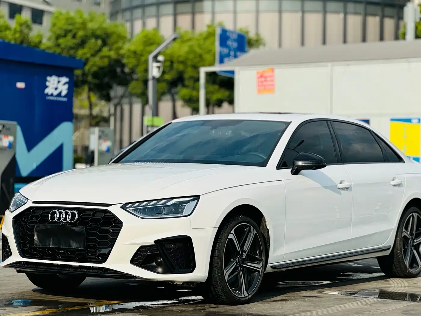 Audi A4 2025