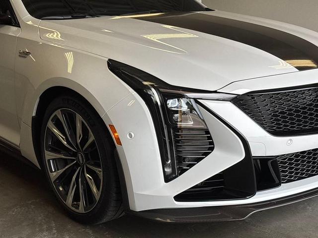 Cadillac CT5-V 2025
