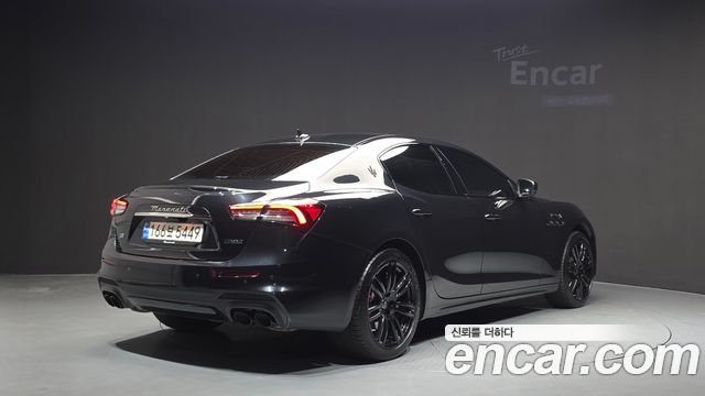 Maserati Ghibli 2022