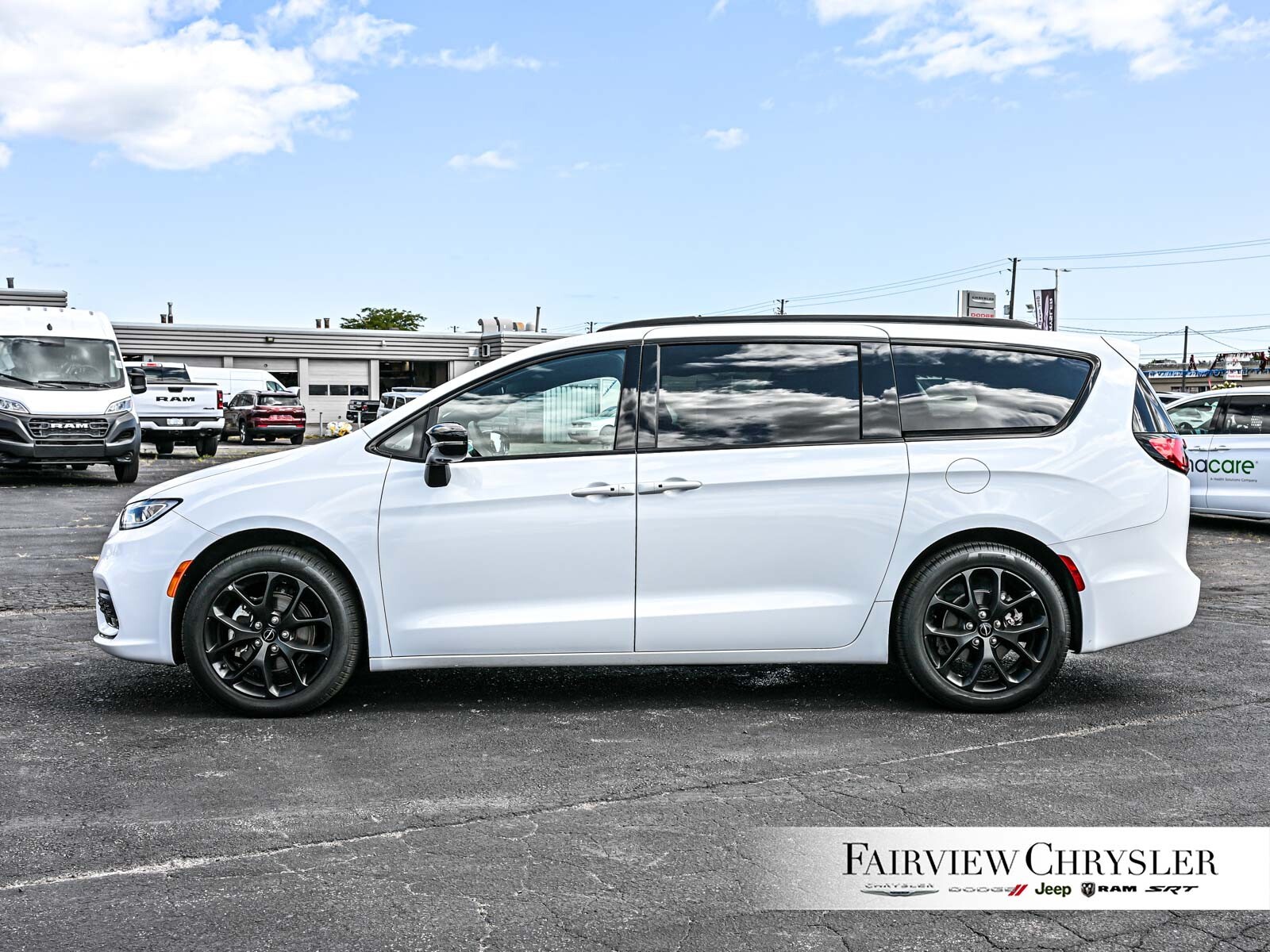 Chrysler Pacifica 2024